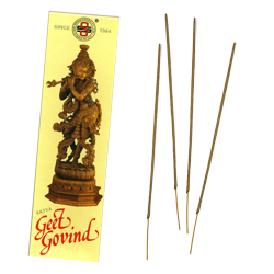 Geet Govind : Encens Indien Satya ~ Boîte de 20 Grammes (18 Bâtonnets)