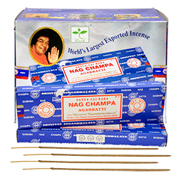 Nag Champa : Encens Indien Satya ~ Boîte de 12 Étuis de 15 Grammes