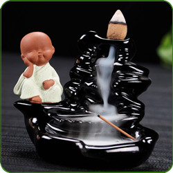 Fontaine à encens “ Moine Vert Clair ” en céramique et en terre cuite