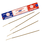 Nag Champa + Sang Dragon : Encens Satya ~ Étui de 16 Grammes